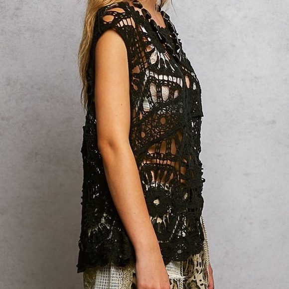 New POL Openwork Floral Crochet SleevelessTank Top Scalloped Relaxed Shirt Black - Picture 7 of 10
